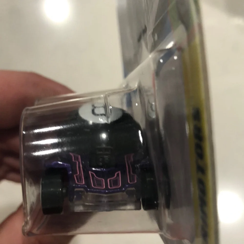 Magic 8 Ball Car - Purple